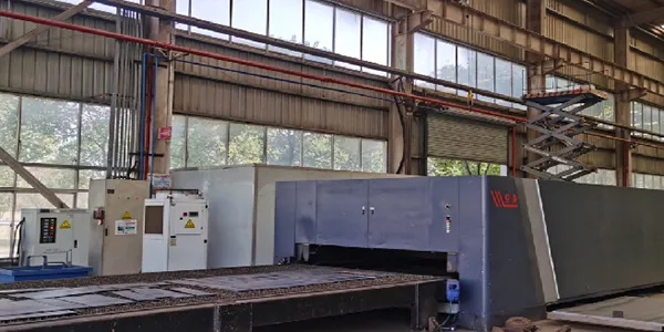 Máquinas de corte láser (2 unidades)