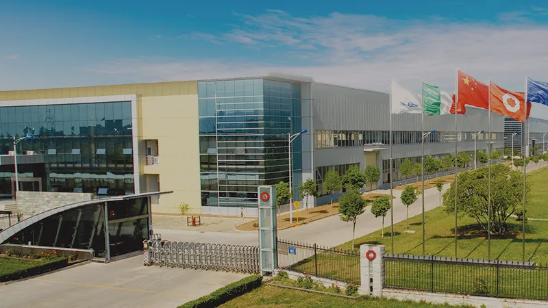 Fabricante de equipos para la producción de vidrio plano