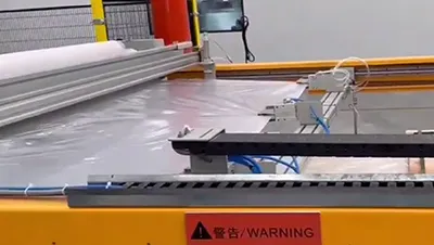 Línea automática de envasado de láminas de vidrio